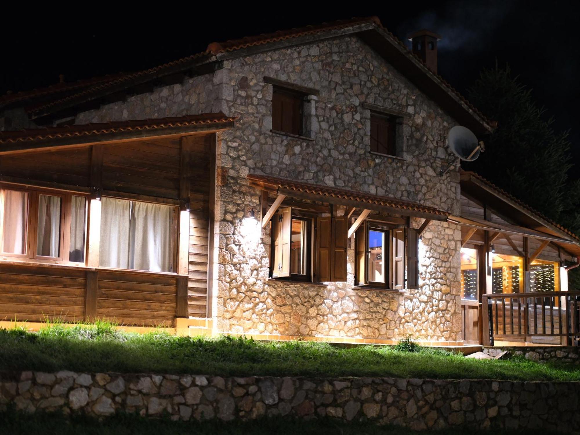 Mont Valley Boutique Chalets Arachova Esterno foto