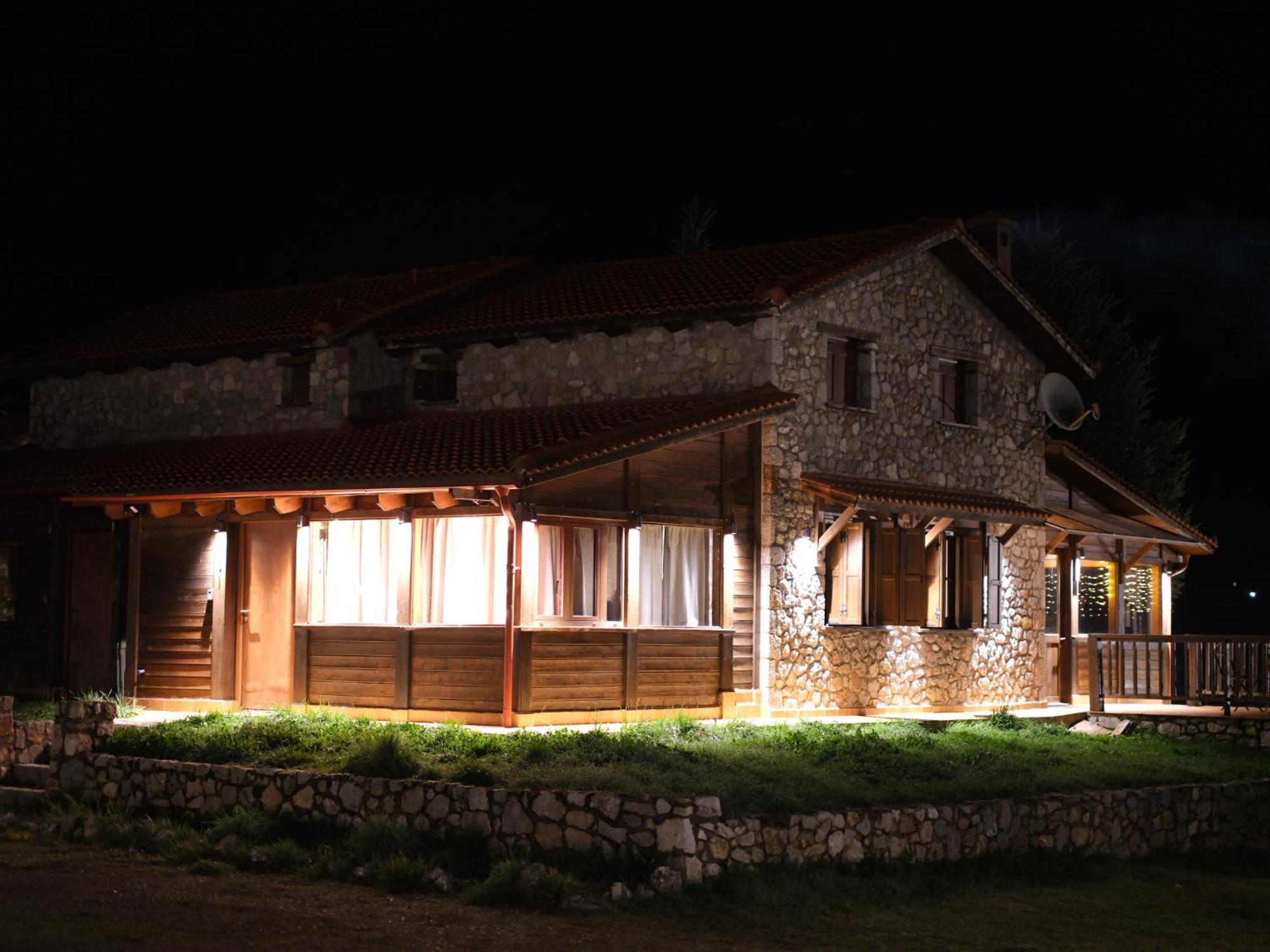 Mont Valley Boutique Chalets Arachova Esterno foto