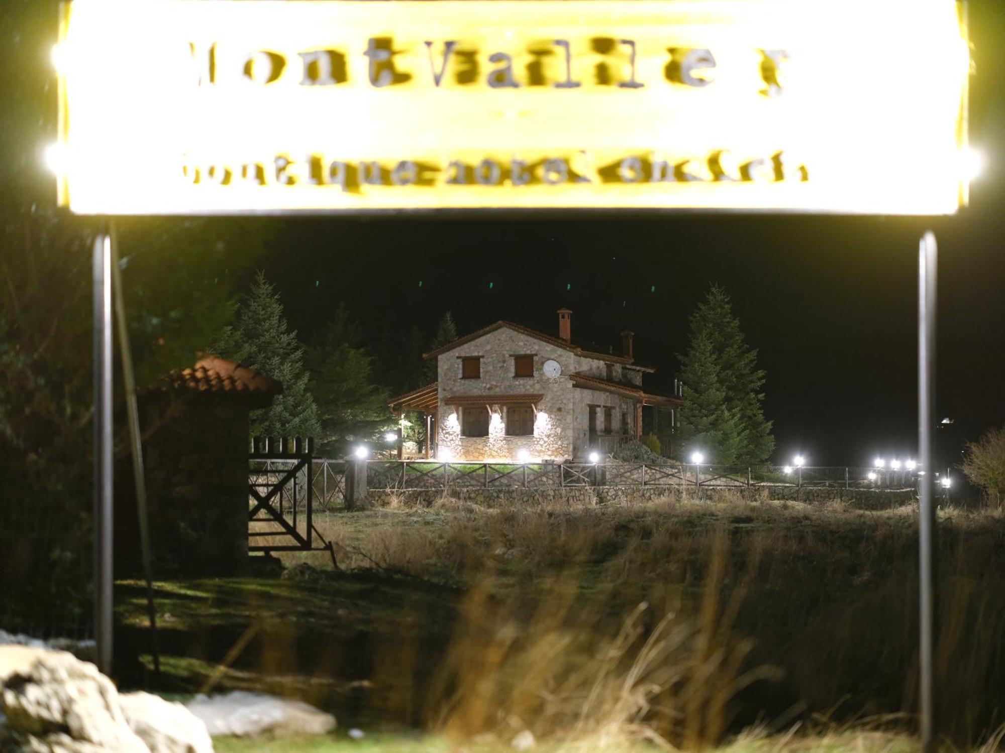 Mont Valley Boutique Chalets Arachova Esterno foto