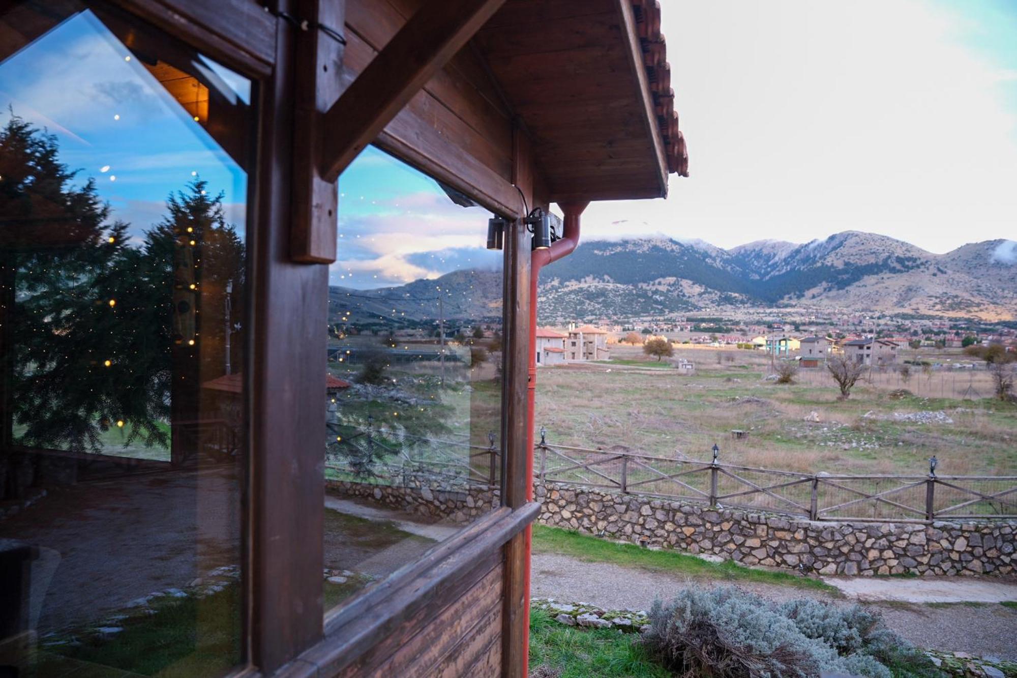 Mont Valley Boutique Chalets Arachova Esterno foto