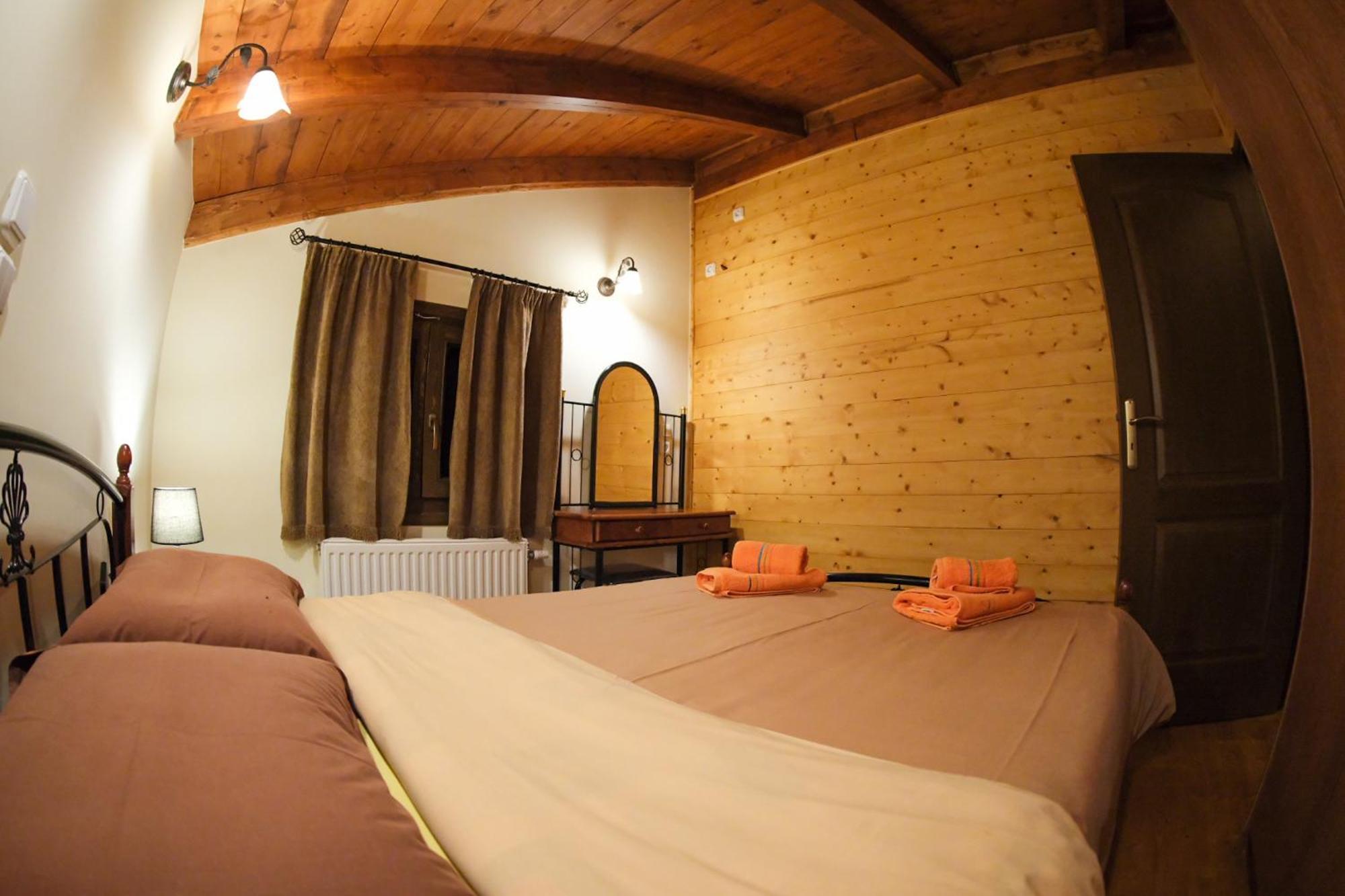 Mont Valley Boutique Chalets Arachova Esterno foto